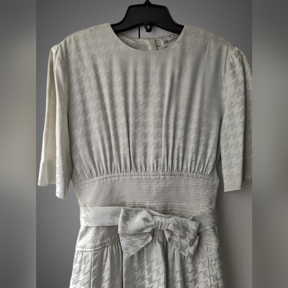 Albert Nipon Vintage dress size 6 - Picture 6 of 15